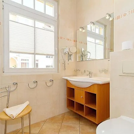 Duenenschloss Duenenschloss 1-07